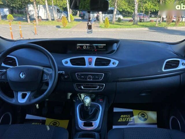 Рено Гранд Сценік, об'ємом двигуна 1.9 л та пробігом 230 тис. км за 7499 $, фото 10 на Automoto.ua