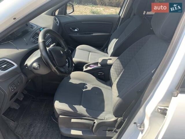 Рено Гранд Сценик, об'ємом двигуна 1.46 л та пробігом 308 тис. км за 6800 $, фото 14 на Automoto.ua