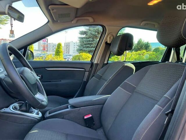 Рено Гранд Сценік, об'ємом двигуна 1.9 л та пробігом 230 тис. км за 7499 $, фото 12 на Automoto.ua