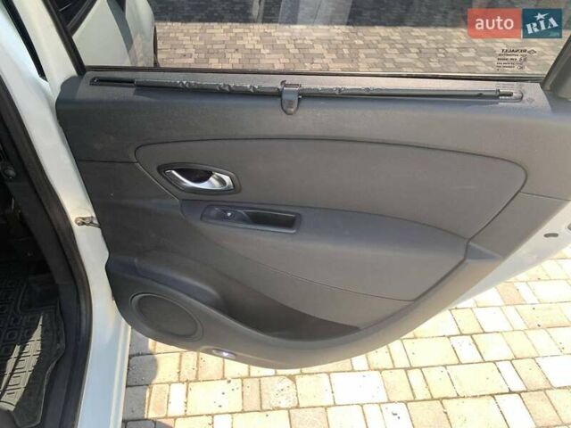 Рено Гранд Сценик, об'ємом двигуна 1.46 л та пробігом 308 тис. км за 6800 $, фото 9 на Automoto.ua