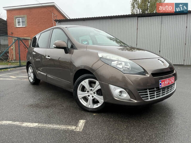 Рено Гранд Сценик, объемом двигателя 1.6 л и пробегом 180 тыс. км за 8200 $, фото 8 на Automoto.ua