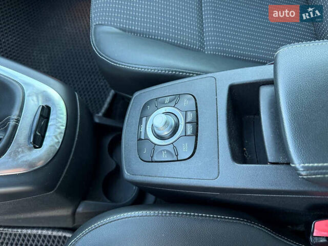 Рено Гранд Сценік, об'ємом двигуна 0 л та пробігом 251 тис. км за 8500 $, фото 40 на Automoto.ua