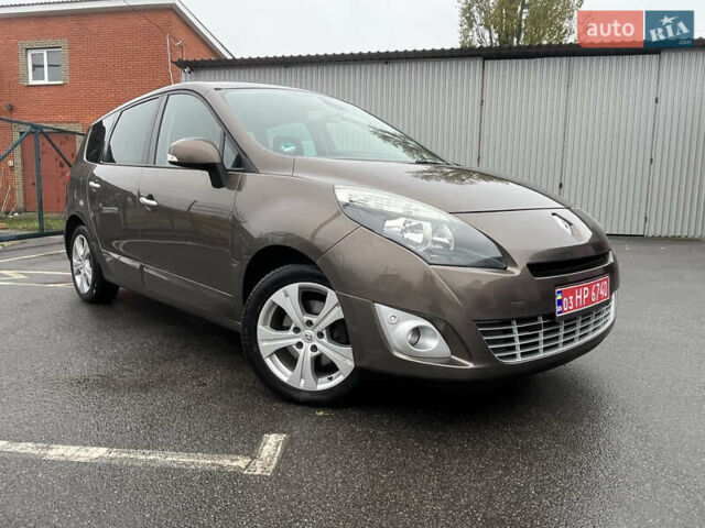 Рено Гранд Сценик, объемом двигателя 1.6 л и пробегом 180 тыс. км за 8200 $, фото 7 на Automoto.ua