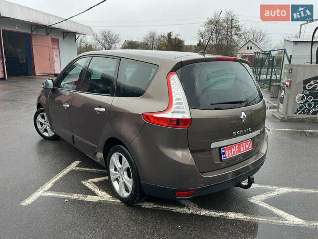Рено Гранд Сценик, объемом двигателя 1.6 л и пробегом 180 тыс. км за 8200 $, фото 19 на Automoto.ua