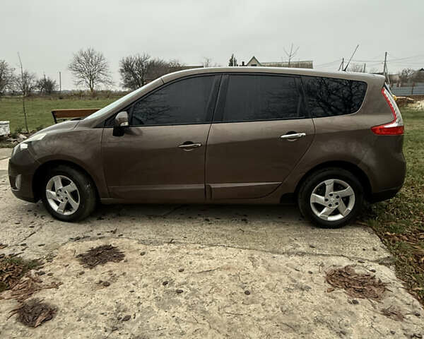 Рено Гранд Сценик, объемом двигателя 1.5 л и пробегом 180 тыс. км за 7350 $, фото 7 на Automoto.ua