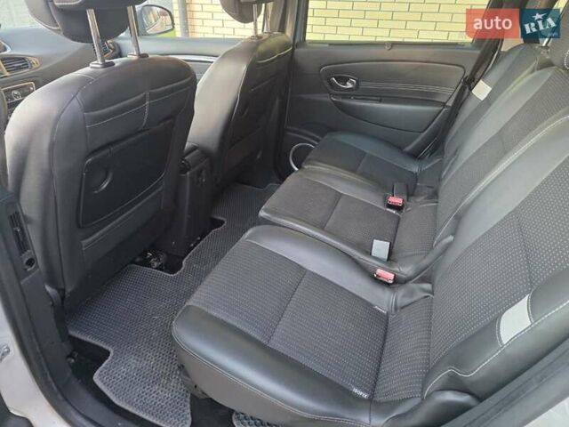 Рено Гранд Сценик, объемом двигателя 1.6 л и пробегом 188 тыс. км за 6500 $, фото 10 на Automoto.ua