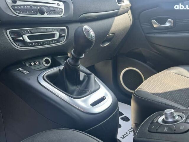 Рено Гранд Сценик, объемом двигателя 1.5 л и пробегом 246 тыс. км за 6999 $, фото 10 на Automoto.ua