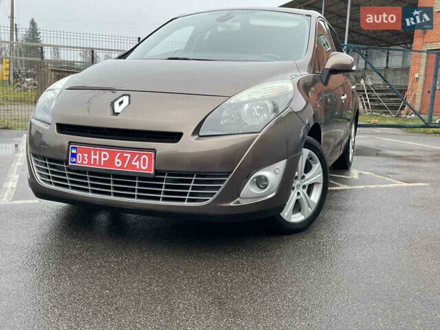 Рено Гранд Сценик, объемом двигателя 1.6 л и пробегом 180 тыс. км за 8200 $, фото 3 на Automoto.ua