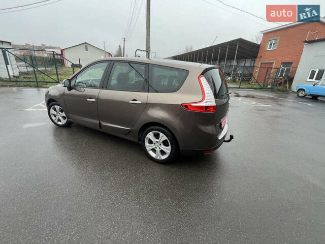 Рено Гранд Сценик, объемом двигателя 1.6 л и пробегом 180 тыс. км за 8200 $, фото 17 на Automoto.ua