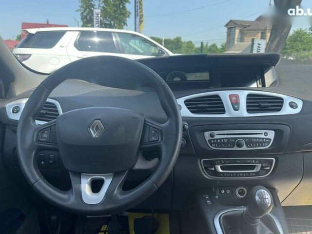 Рено Гранд Сценик, объемом двигателя 1.5 л и пробегом 246 тыс. км за 6999 $, фото 19 на Automoto.ua