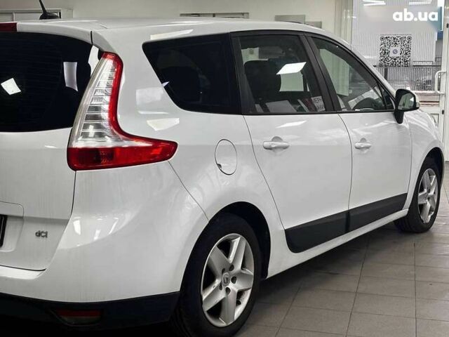 Рено Гранд Сценик, объемом двигателя 0 л и пробегом 281 тыс. км за 7690 $, фото 11 на Automoto.ua