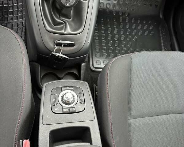 Рено Гранд Сценік, об'ємом двигуна 1.5 л та пробігом 214 тис. км за 8890 $, фото 19 на Automoto.ua