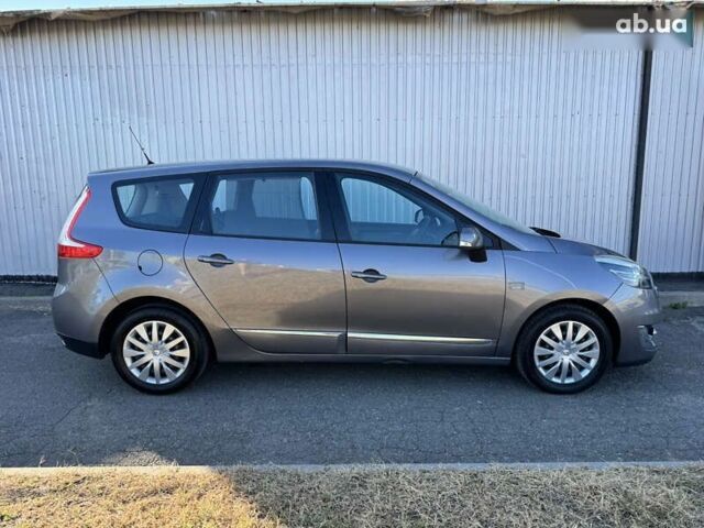 Рено Гранд Сценик, объемом двигателя 1.4 л и пробегом 206 тыс. км за 7950 $, фото 3 на Automoto.ua