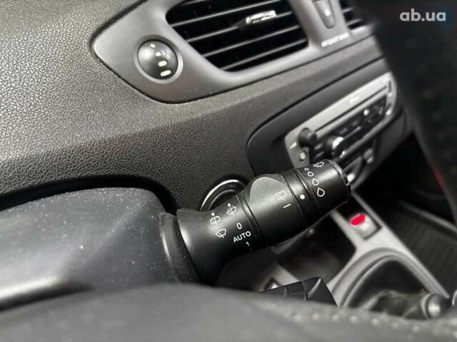 Рено Гранд Сценик, объемом двигателя 0 л и пробегом 281 тыс. км за 7690 $, фото 26 на Automoto.ua