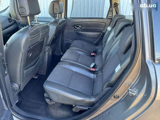 Рено Гранд Сценик, объемом двигателя 1.4 л и пробегом 206 тыс. км за 7950 $, фото 10 на Automoto.ua