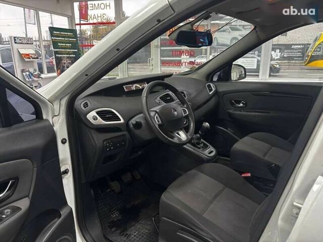 Рено Гранд Сценик, объемом двигателя 0 л и пробегом 281 тыс. км за 7690 $, фото 21 на Automoto.ua