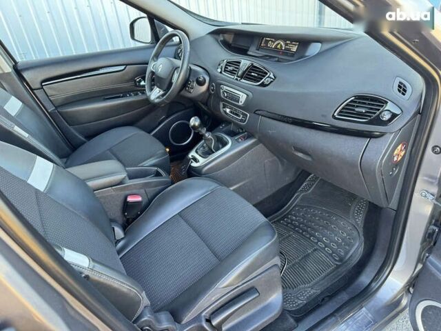 Рено Гранд Сценик, объемом двигателя 1.4 л и пробегом 206 тыс. км за 7950 $, фото 20 на Automoto.ua