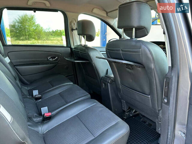 Рено Гранд Сценик, объемом двигателя 1.6 л и пробегом 174 тыс. км за 10999 $, фото 22 на Automoto.ua