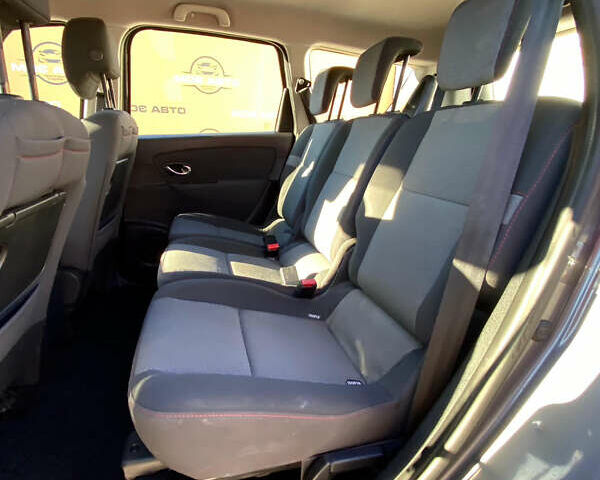 Рено Гранд Сценик 2013 в Ровно на Automoto.ua Рено Гранд Сценик, объемом двигателя 1.5 л и пробегом 225 тыс. км за 9700 $, фото 17 на Automoto.ua