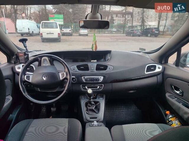 Рено Гранд Сценик, объемом двигателя 1.5 л и пробегом 207 тыс. км за 8600 $, фото 10 на Automoto.ua