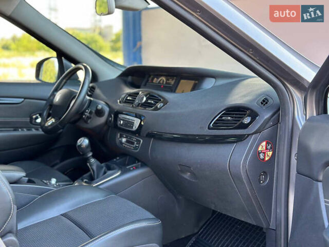 Рено Гранд Сценик, объемом двигателя 1.6 л и пробегом 174 тыс. км за 10999 $, фото 28 на Automoto.ua