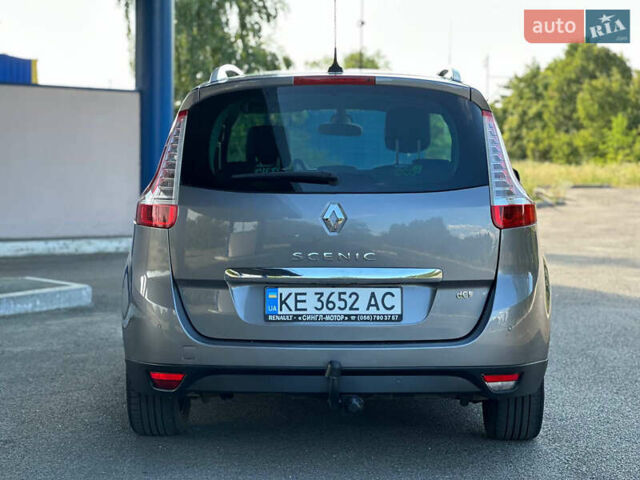Рено Гранд Сценик, объемом двигателя 1.6 л и пробегом 174 тыс. км за 10999 $, фото 6 на Automoto.ua
