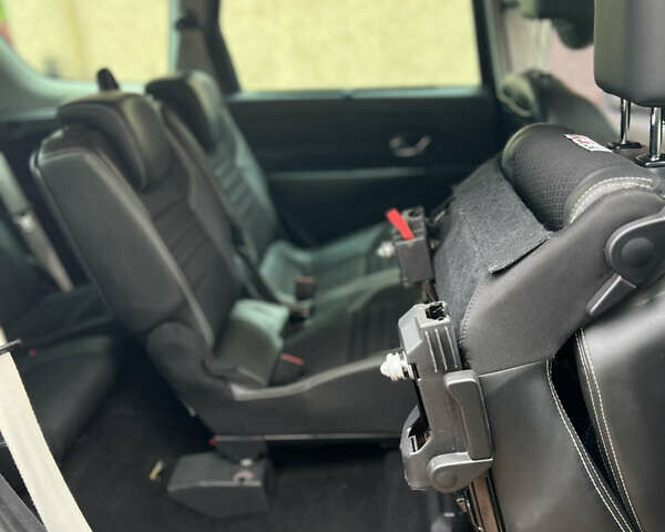 Рено Гранд Сценик, объемом двигателя 1.6 л и пробегом 181 тыс. км за 10500 $, фото 42 на Automoto.ua