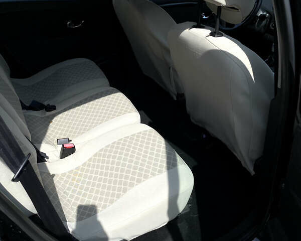 Рено Гранд Сценик, объемом двигателя 1.6 л и пробегом 232 тыс. км за 9300 $, фото 12 на Automoto.ua