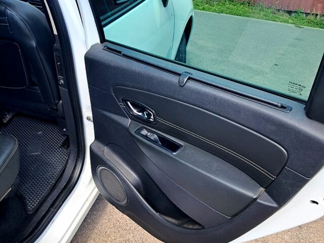 Рено Гранд Сценик, объемом двигателя 1.5 л и пробегом 310 тыс. км за 9500 $, фото 8 на Automoto.ua