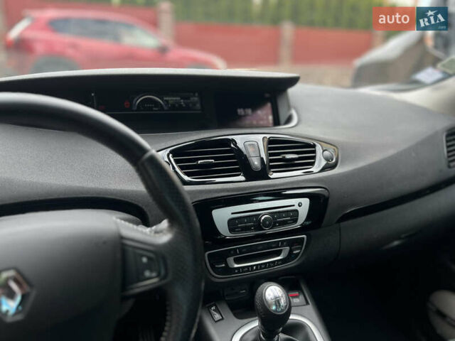 Рено Гранд Сценик, объемом двигателя 1.6 л и пробегом 181 тыс. км за 10500 $, фото 15 на Automoto.ua