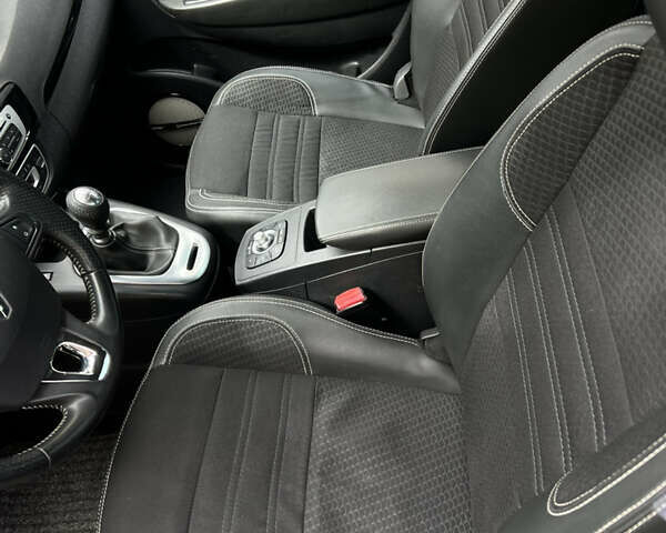 Рено Гранд Сценик, объемом двигателя 1.6 л и пробегом 181 тыс. км за 10500 $, фото 21 на Automoto.ua