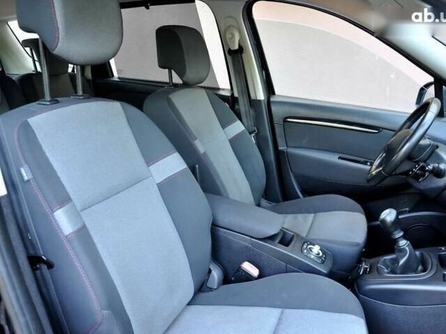 Рено Гранд Сценик, объемом двигателя 1.5 л и пробегом 230 тыс. км за 7999 $, фото 27 на Automoto.ua