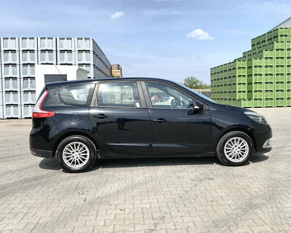 Рено Гранд Сценик, объемом двигателя 1.6 л и пробегом 232 тыс. км за 9300 $, фото 3 на Automoto.ua