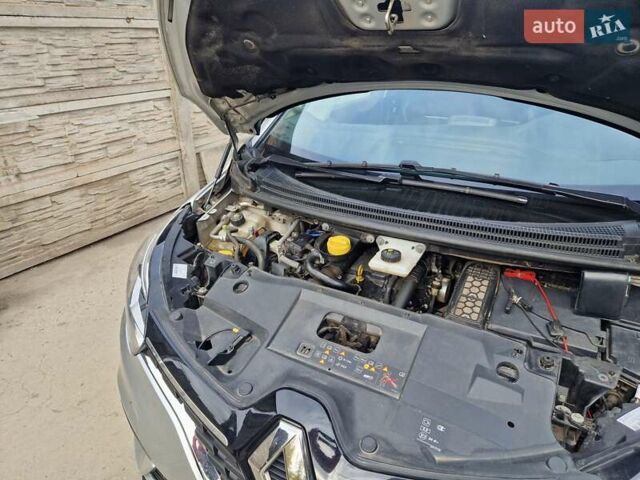 Рено Гранд Сценік, об'ємом двигуна 1.5 л та пробігом 207 тис. км за 16299 $, фото 4 на Automoto.ua