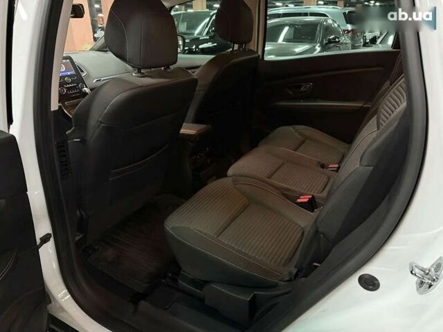 Рено Гранд Сценик, объемом двигателя 1.7 л и пробегом 174 тыс. км за 17500 $, фото 20 на Automoto.ua