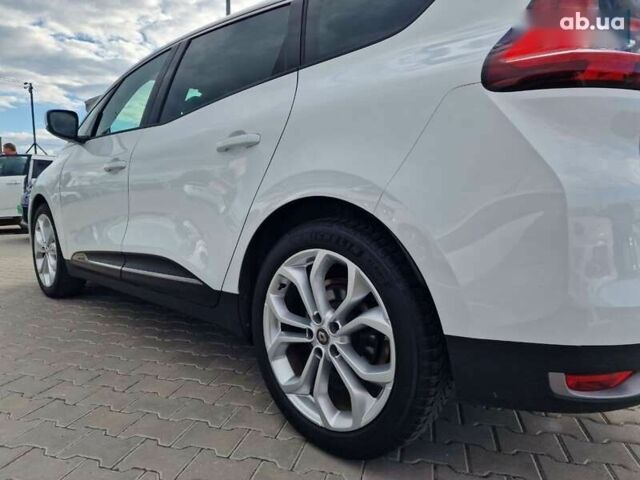 Рено Гранд Сценик, объемом двигателя 1.7 л и пробегом 169 тыс. км за 15900 $, фото 15 на Automoto.ua