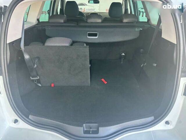 Рено Гранд Сценик, объемом двигателя 1.7 л и пробегом 196 тыс. км за 16450 $, фото 4 на Automoto.ua