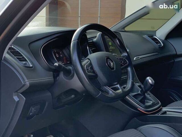 Рено Гранд Сценик, объемом двигателя 1.7 л и пробегом 137 тыс. км за 17499 $, фото 23 на Automoto.ua