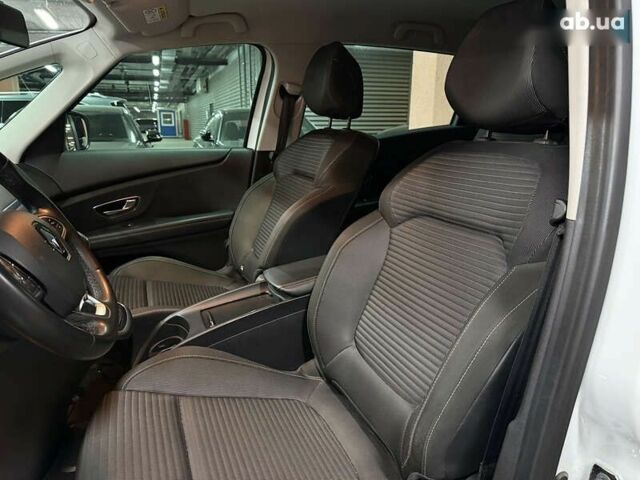 Рено Гранд Сценик, объемом двигателя 1.7 л и пробегом 174 тыс. км за 17500 $, фото 18 на Automoto.ua