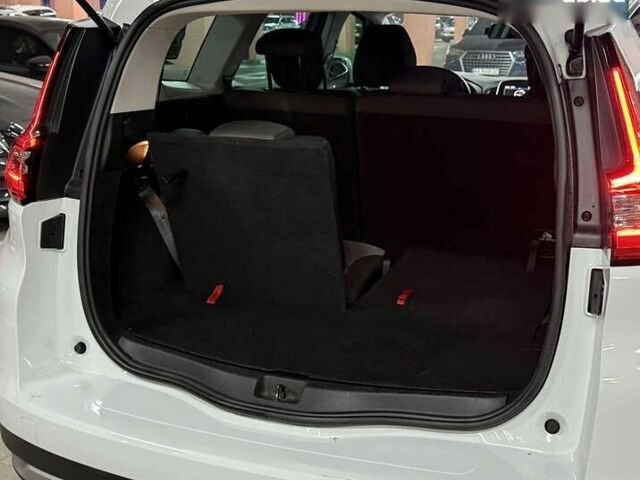 Рено Гранд Сценик, объемом двигателя 1.7 л и пробегом 174 тыс. км за 17500 $, фото 12 на Automoto.ua