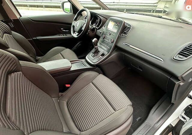 Рено Гранд Сценик, объемом двигателя 1.7 л и пробегом 174 тыс. км за 18500 $, фото 19 на Automoto.ua