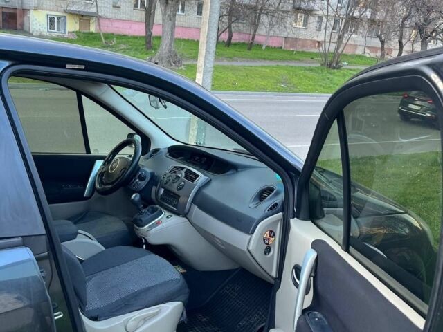 Сірий Рено Гранд Сценік, об'ємом двигуна 1.9 л та пробігом 400 тис. км за 4300 $, фото 7 на Automoto.ua