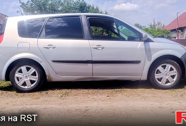 Серый Рено Гранд Сценик, объемом двигателя 1.6 л и пробегом 0 тыс. км за 3500 $, фото 2 на Automoto.ua