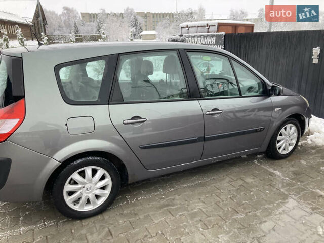 Серый Рено Гранд Сценик, объемом двигателя 1.6 л и пробегом 265 тыс. км за 5199 $, фото 4 на Automoto.ua