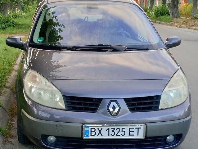 Серый Рено Гранд Сценик, объемом двигателя 1.6 л и пробегом 400 тыс. км за 4500 $, фото 1 на Automoto.ua