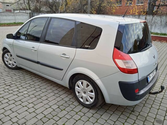 Серый Рено Гранд Сценик, объемом двигателя 1.6 л и пробегом 225 тыс. км за 4300 $, фото 10 на Automoto.ua