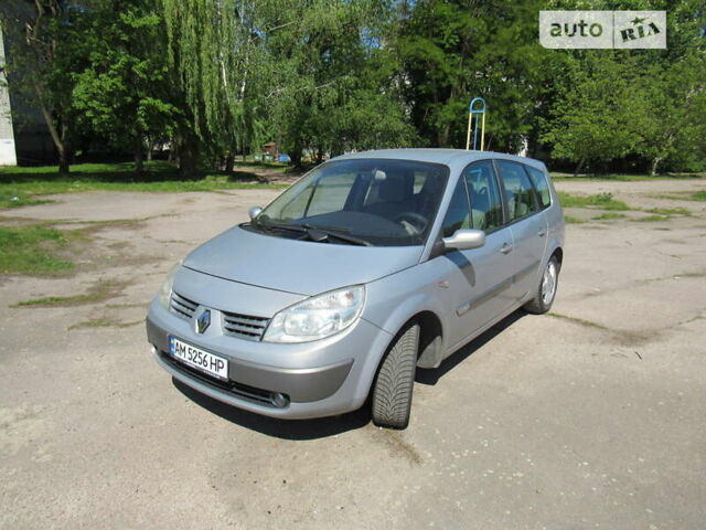 Сірий Рено Гранд Сценік, об'ємом двигуна 2 л та пробігом 243 тис. км за 5000 $, фото 1 на Automoto.ua