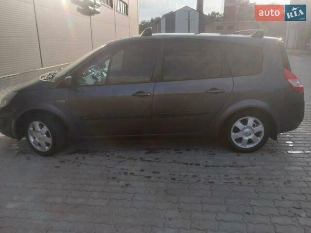 Серый Рено Гранд Сценик, объемом двигателя 1.5 л и пробегом 170 тыс. км за 3600 $, фото 3 на Automoto.ua