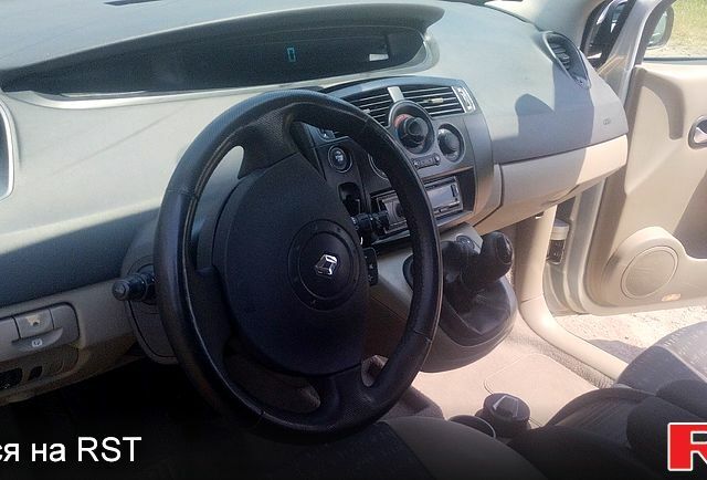 Серый Рено Гранд Сценик, объемом двигателя 1.6 л и пробегом 0 тыс. км за 3500 $, фото 5 на Automoto.ua