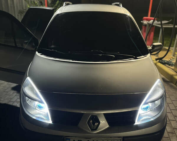 Сірий Рено Гранд Сценік, об'ємом двигуна 1.9 л та пробігом 297 тис. км за 6500 $, фото 36 на Automoto.ua